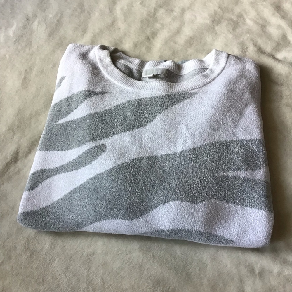 Barefoot Dreams Gray and White Crew Neck Sweater